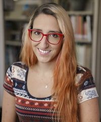 Karolane24